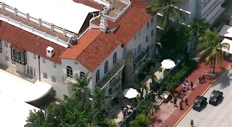 2 men dead versace mansion|Versace mansion death.